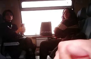 XXX فتاة سيكس حيونات مع بشر تحب اللعب كبيرة.