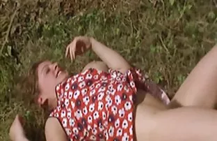 XXX البغايا سكس بنت وحصان والمشردين