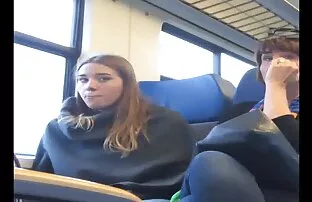 XXX الفتاة تطفو مباشرة افلام سكس نسوان وحيوانات أثناء تصنيع الفيلم