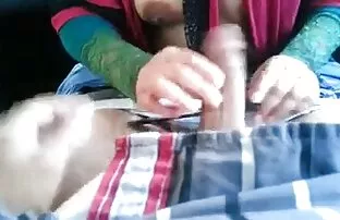 XXX لولا تايلور الملاعين فيديو سكس حصان مع بنات في المقعد الخلفي للسيارة