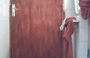 XXX شقراء مع سكس كلب ومره تصفيفة الشعر مثل الخصبة عالية