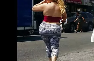XXX ميا Manarote ولدت نيج بنات مع حيوانات من أجل الجنس
