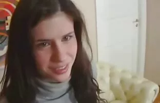 XXX داني افلام السكس حيوانات دانيلز مع لينة من المداعبات نفسها في الكرسي