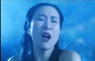 XXX أحمر الشعر فتاة يجعل سكس امهات وحيوانات نفسها النشوة